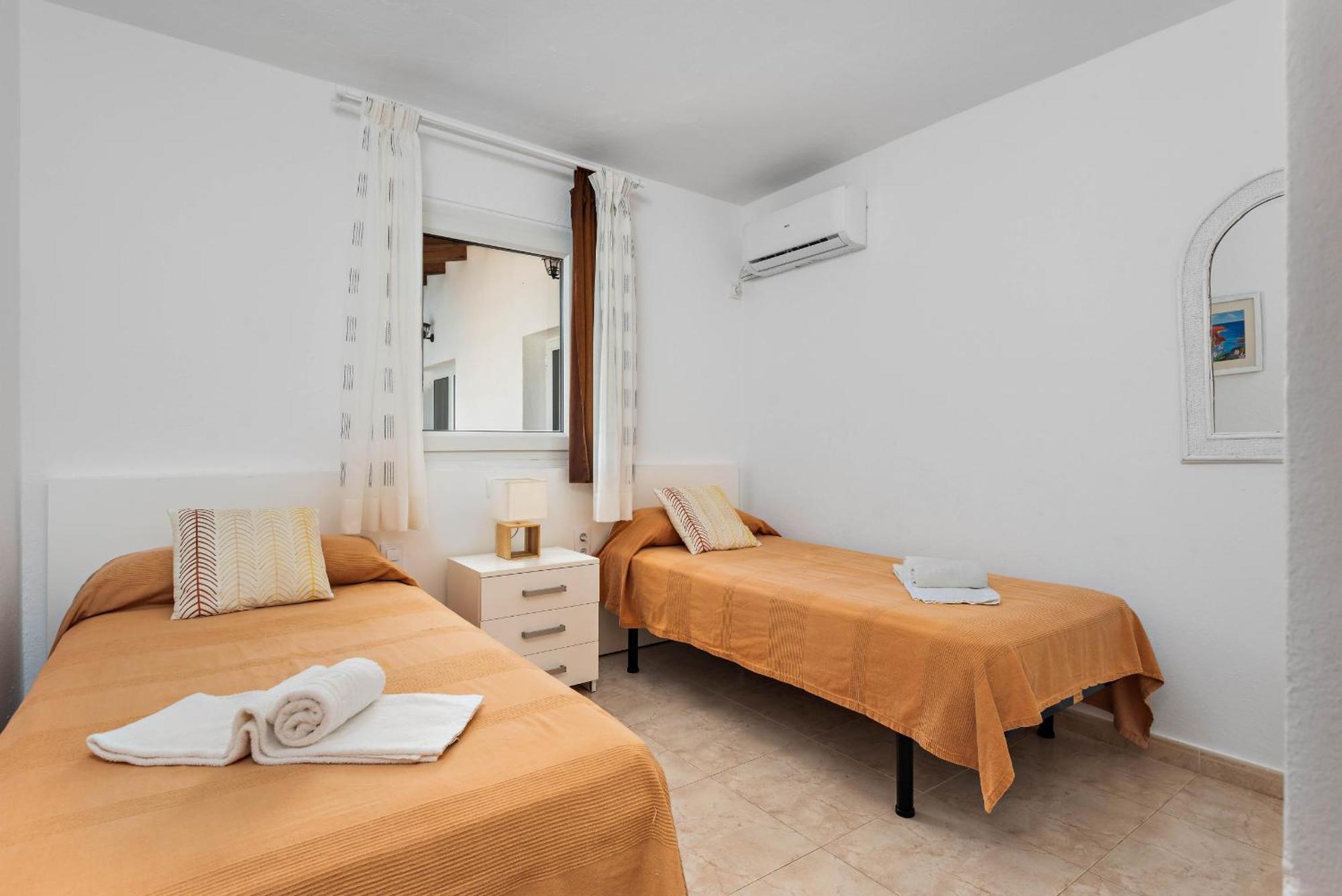 Villa Panorama Cala En Porter  객실 사진