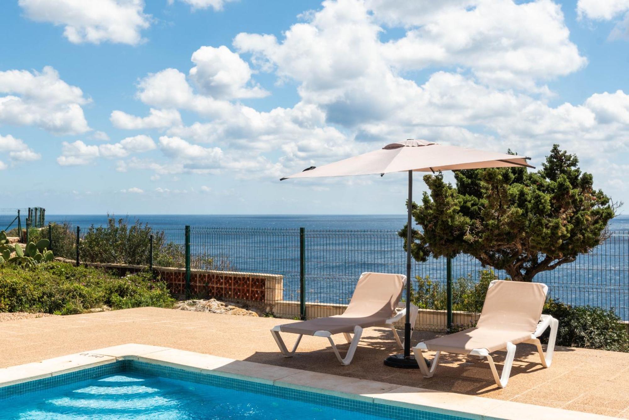 Villa Panorama Cala En Porter  객실 사진