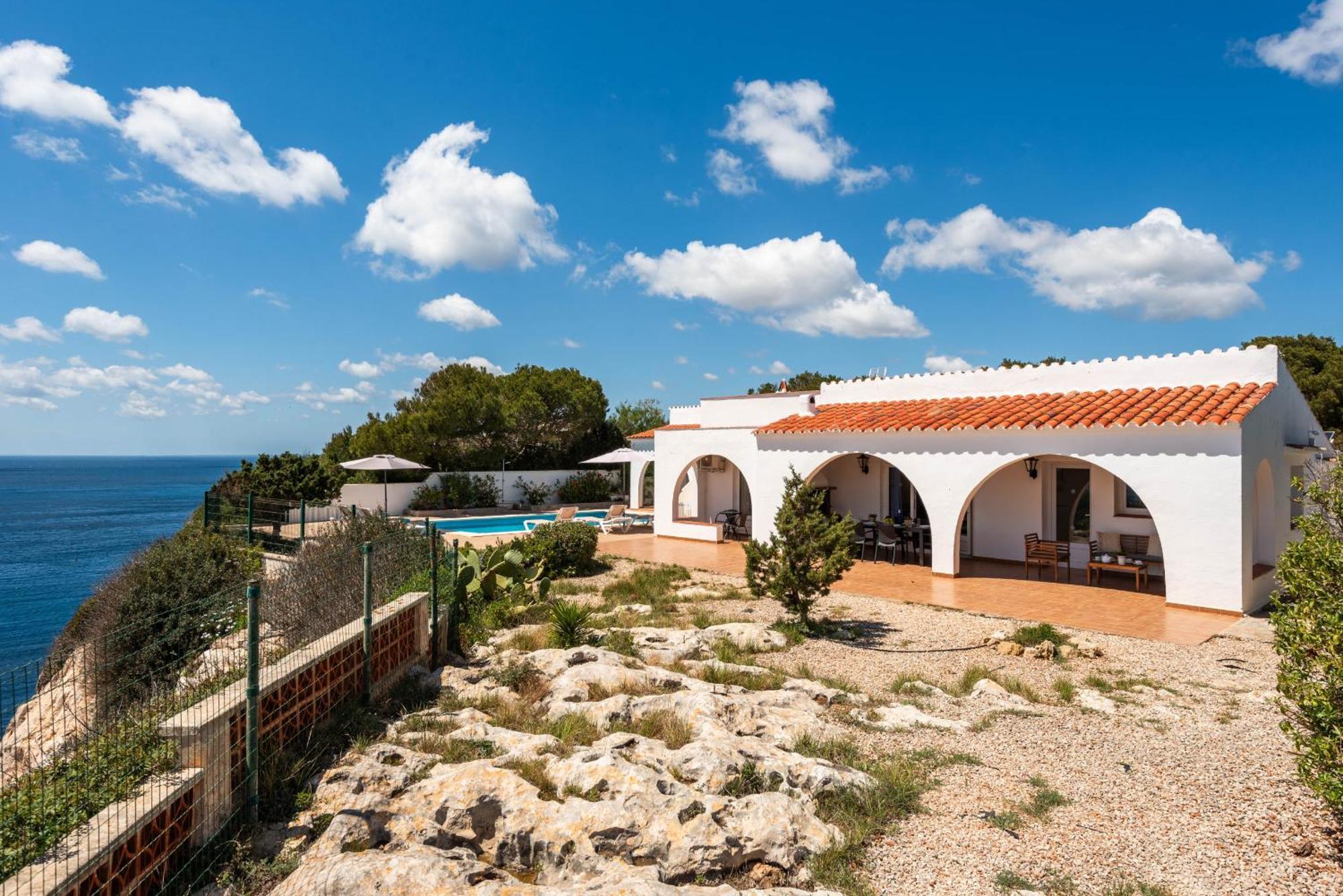 Villa Panorama Cala En Porter  객실 사진